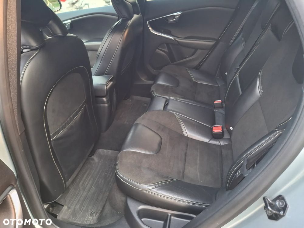 Volvo V40 - 11