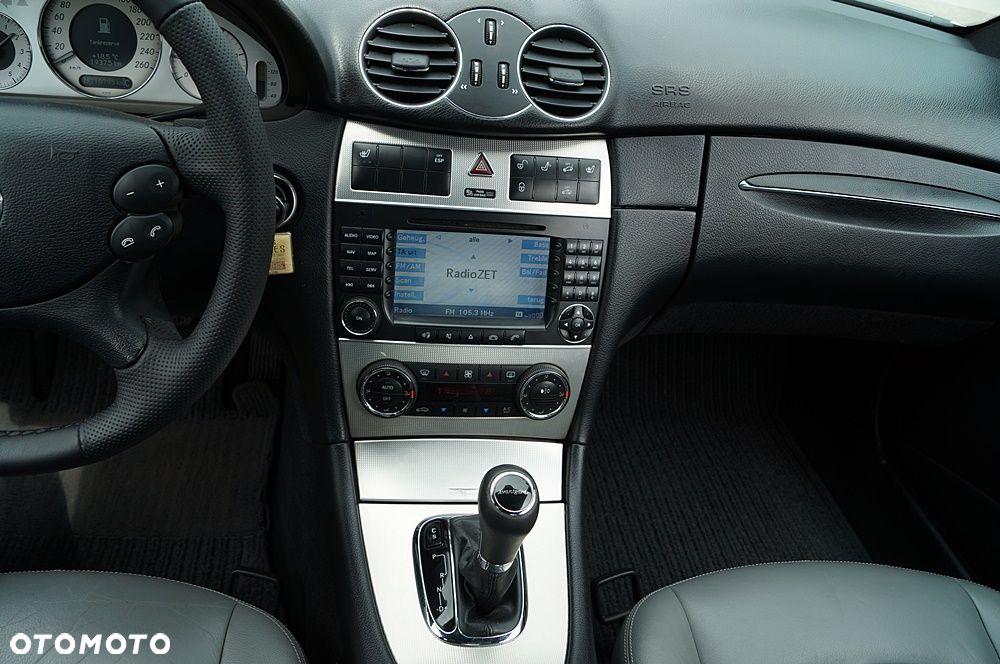 Mercedes-Benz CLK 220 CDI Automatik Avantgarde - 24