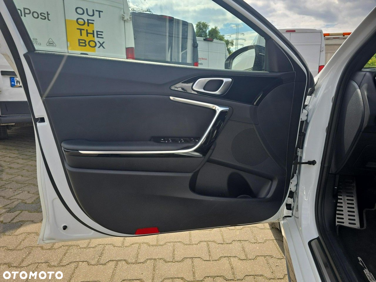 Kia ProCeed - 10