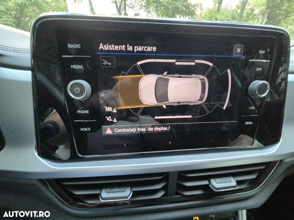Volkswagen T-Roc 1.5 TSI Life - 21