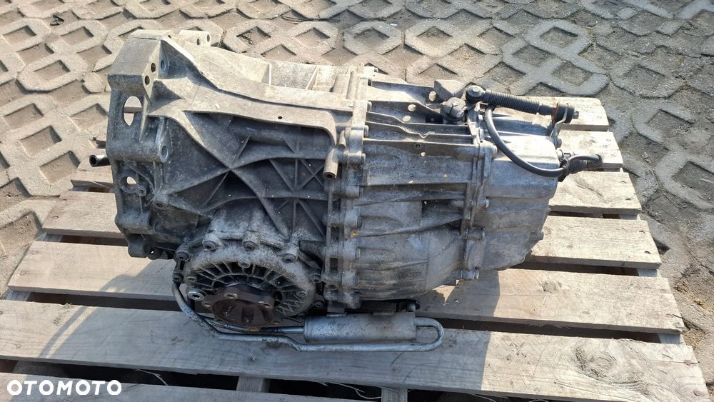 AUTOMATYCZNA SKRZYNIA BIEGÓW MULTITRONIC LDQ AUDI A4 B8 2.0 TDI - 1