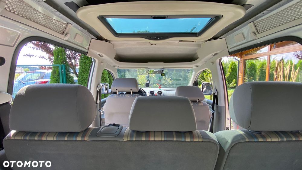 Volkswagen Caddy Life - 17