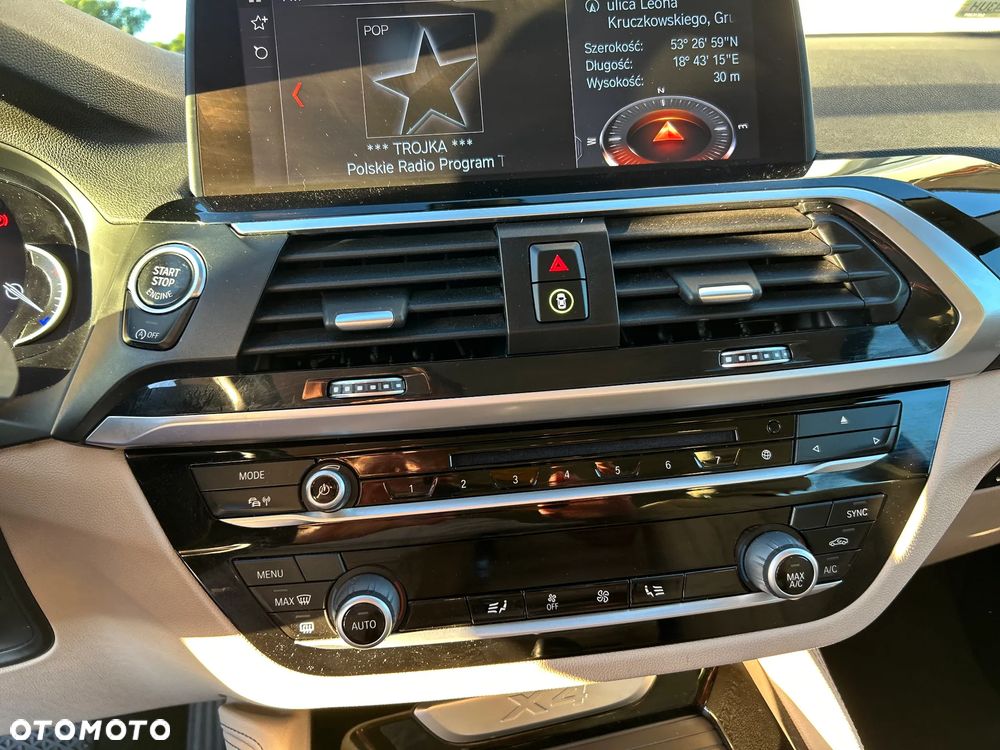 BMW X4 - 10