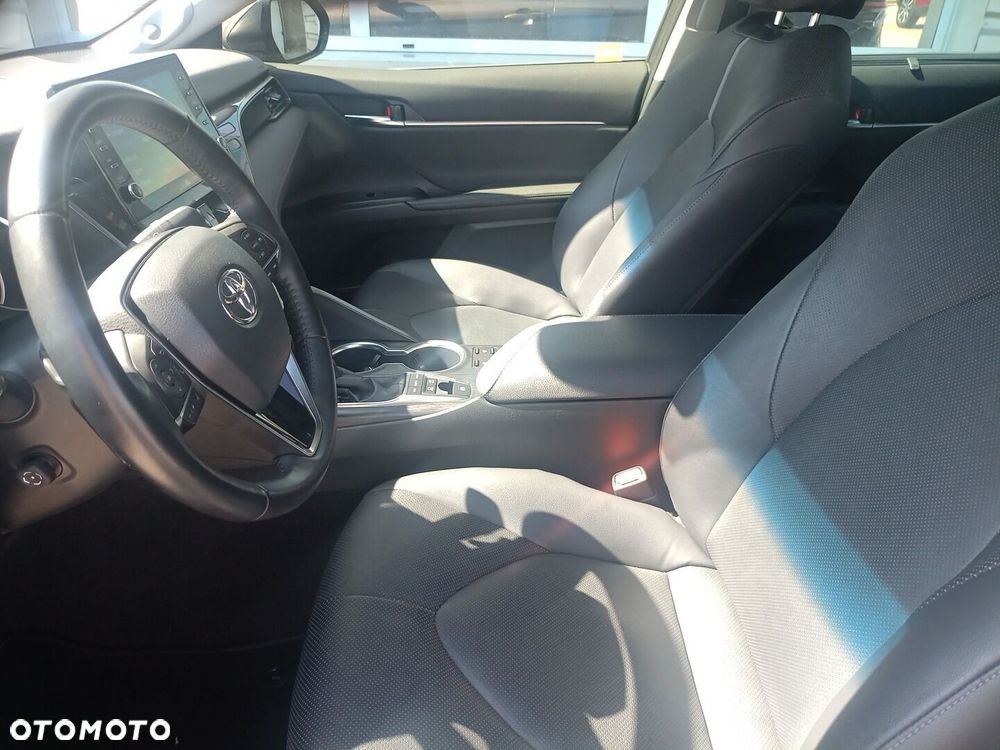 Toyota Camry 2.5 Hybrid Executive CVT - 9