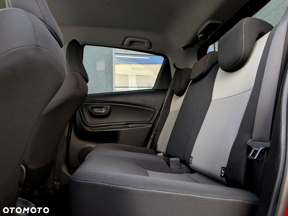 Toyota Yaris 1.5 Premium CVT - 11