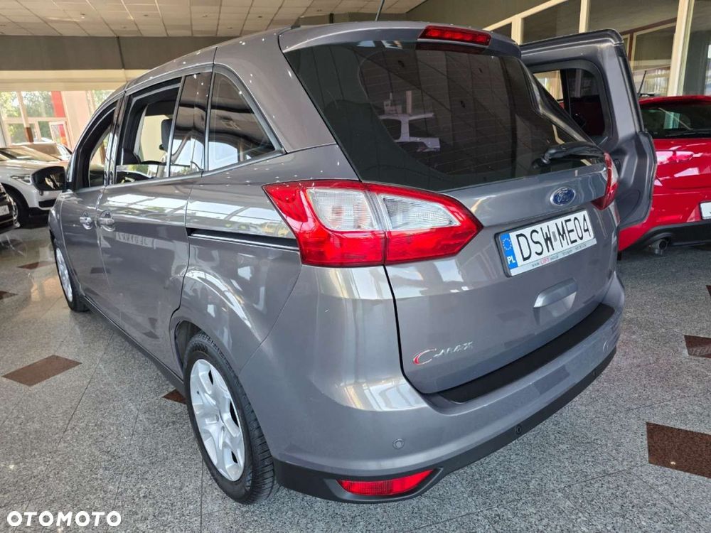 Ford Grand C-MAX - 4
