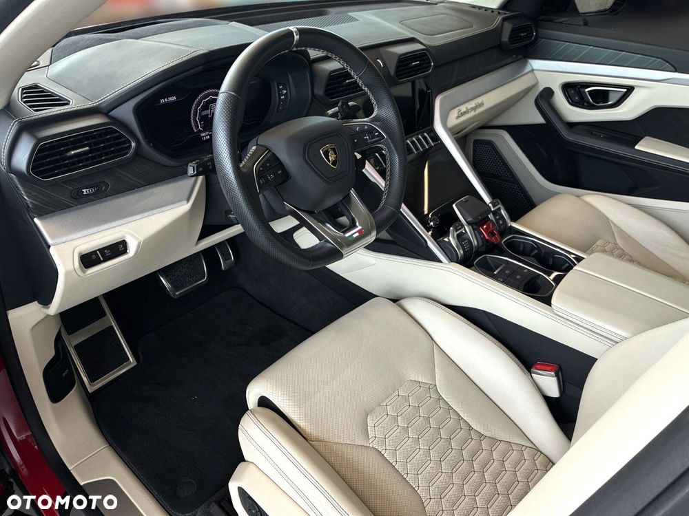 Lamborghini Urus - 7