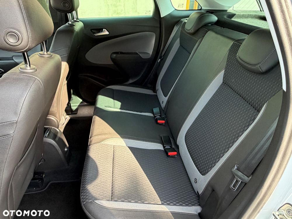 Opel Crossland X 1.2 T Design Line S&S - 18