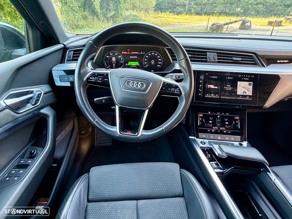 Audi e-tron 55 quattro S line - 36