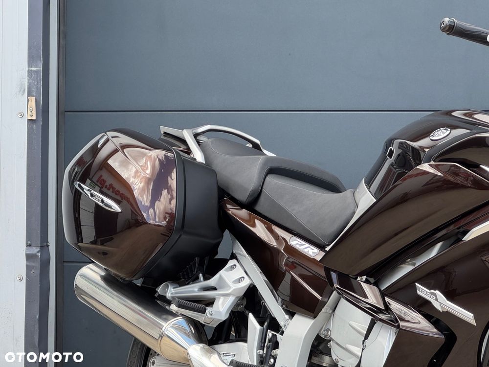Yamaha FJR - 8
