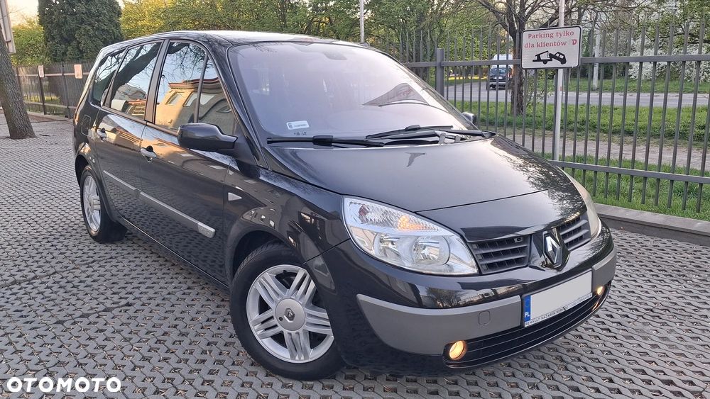 Renault Grand Scenic - 1