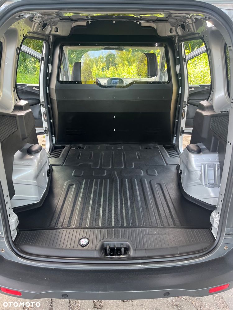 Ford Transit courier - 30
