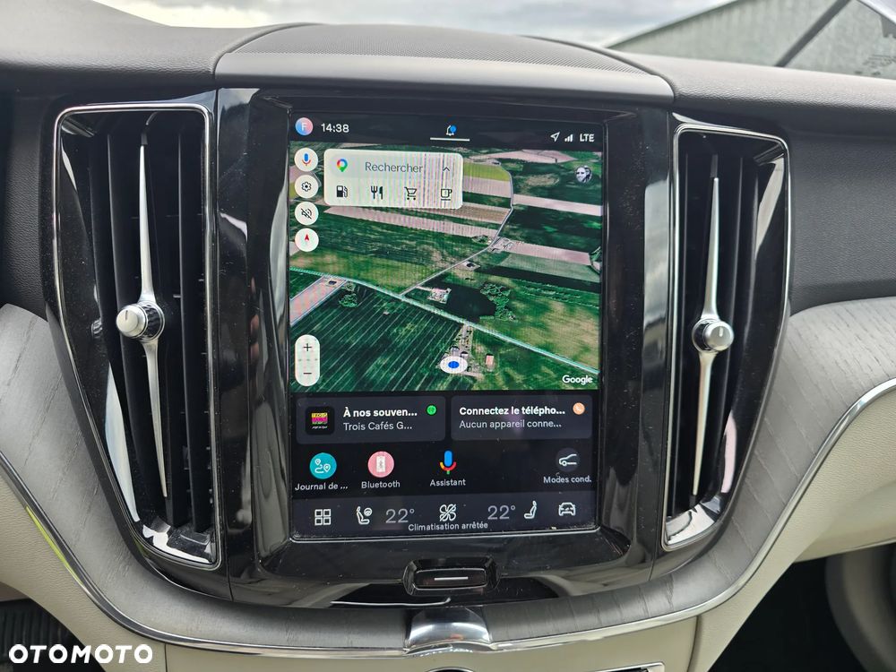Volvo XC 60 B4 D AWD Plus Dark - 19