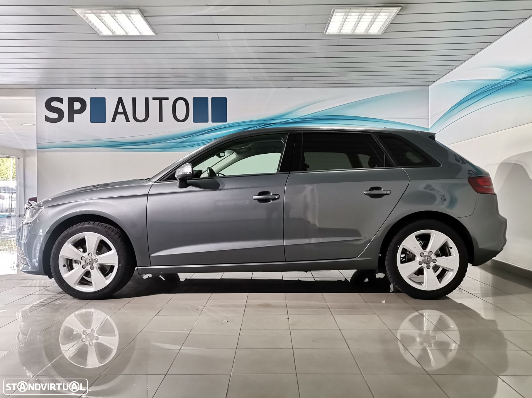 Audi A3 Sportback 1.6 TDI Attraction S-Tronic - 4