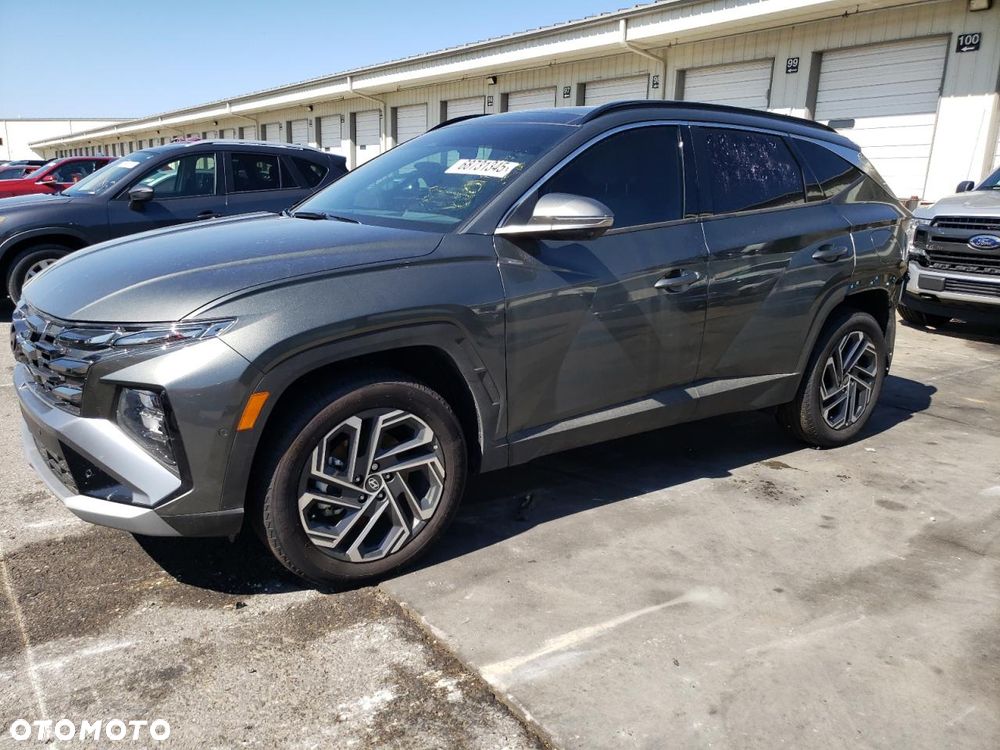 Hyundai Tucson - 2