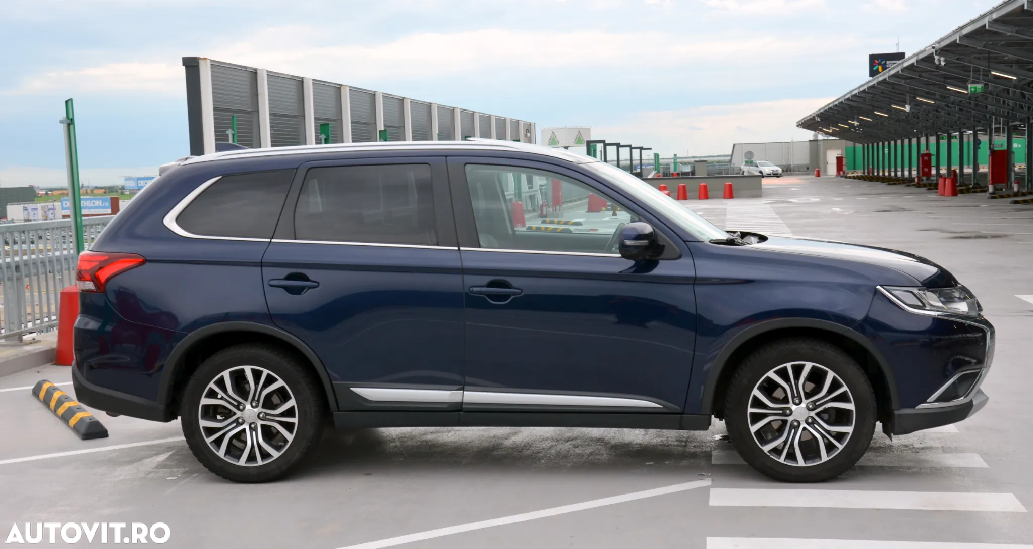 Mitsubishi Outlander 2.2 DI-D 4WD Automatik Diamant Edition+ - 14