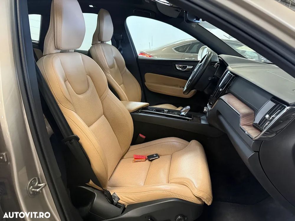 Volvo XC 60 Recharge T6 Twin Engine eAWD Inscription Expression - 5