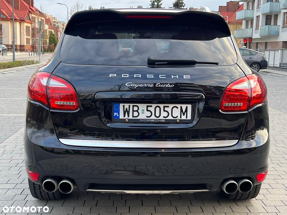 Porsche Cayenne Turbo Tiptronic S - 9