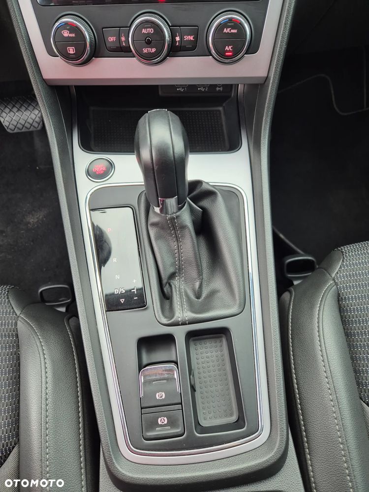 Seat Leon 2.0 TDI Xcellence S&S DSG - 14