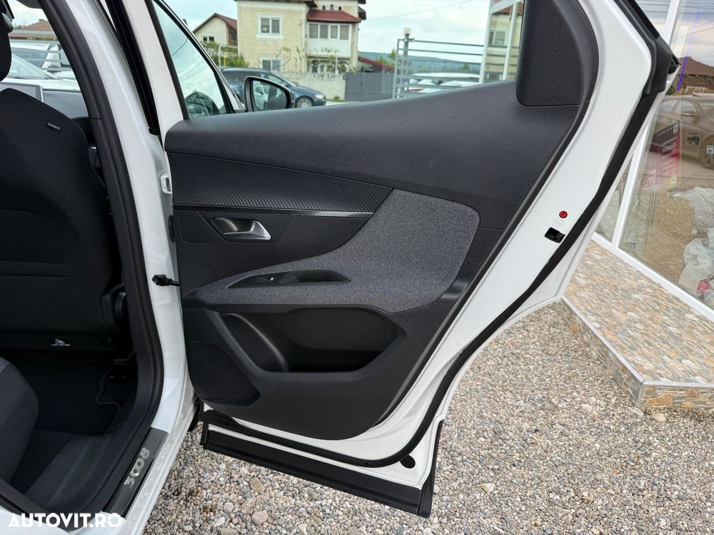 Peugeot 3008 1.5 BlueHDI S&S EAT8 GT-Line - 22