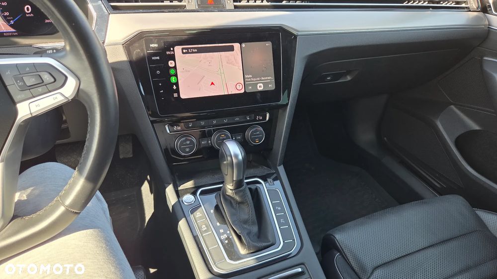 Volkswagen Passat 2.0 TSI Elegance DSG - 12
