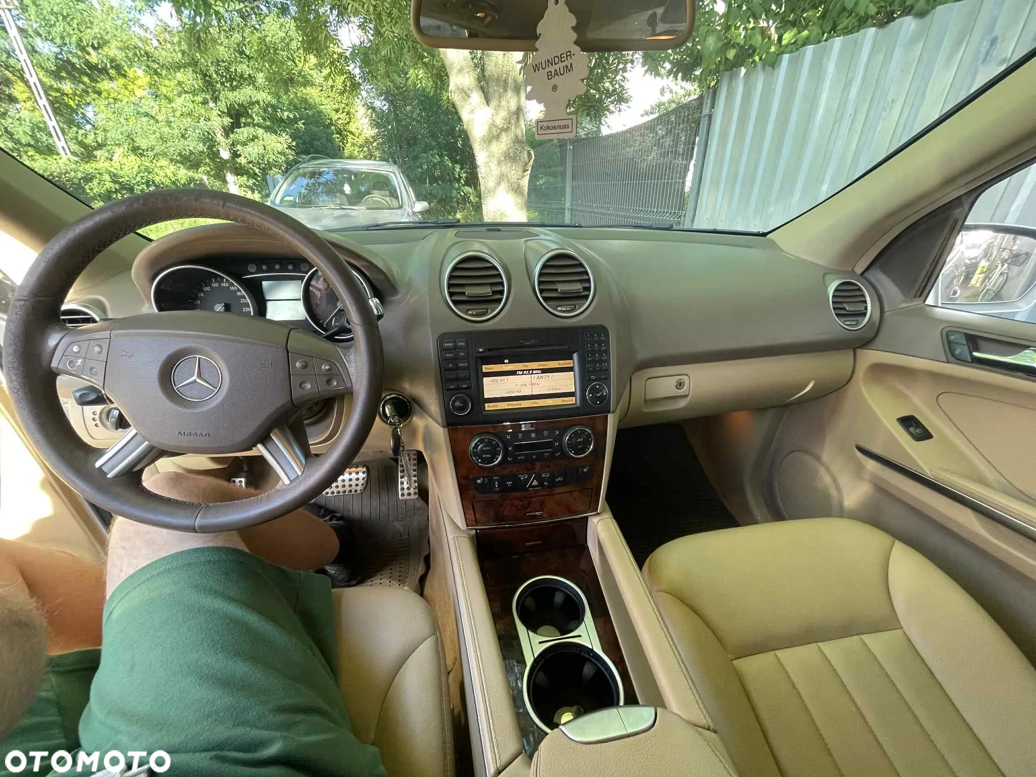 Mercedes-Benz ML - 10