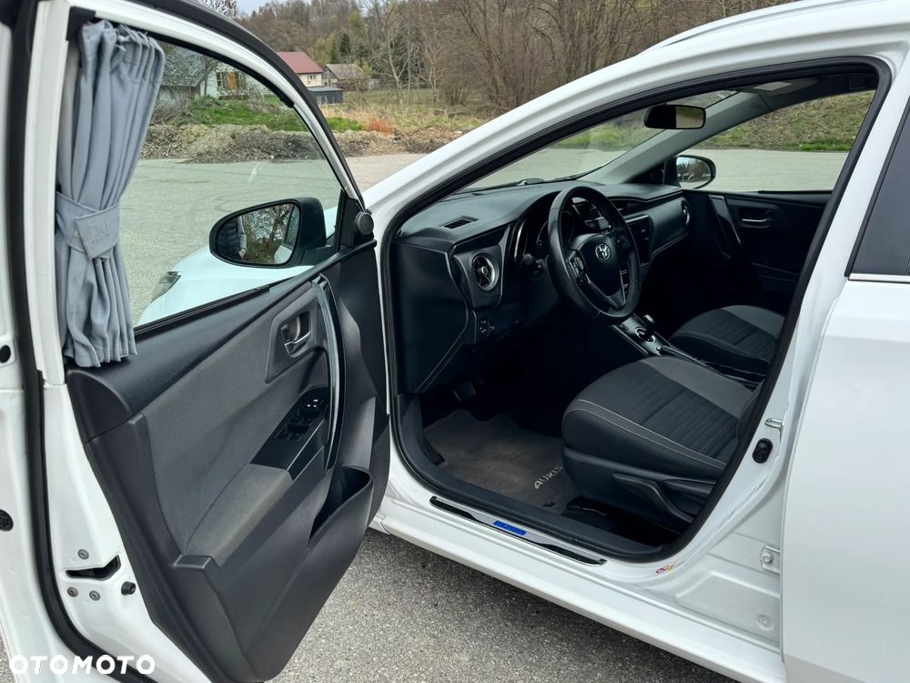Toyota Auris - 9