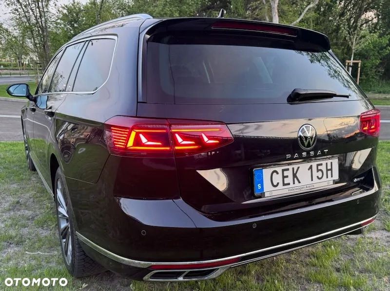 Volkswagen Passat 2.0 TDI SCR DSG 4Motion Elegance - 18