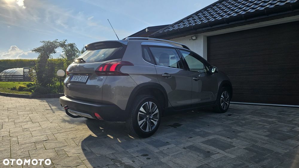 Peugeot 2008 1.2 Pure Tech GPF Allure S&S - 7