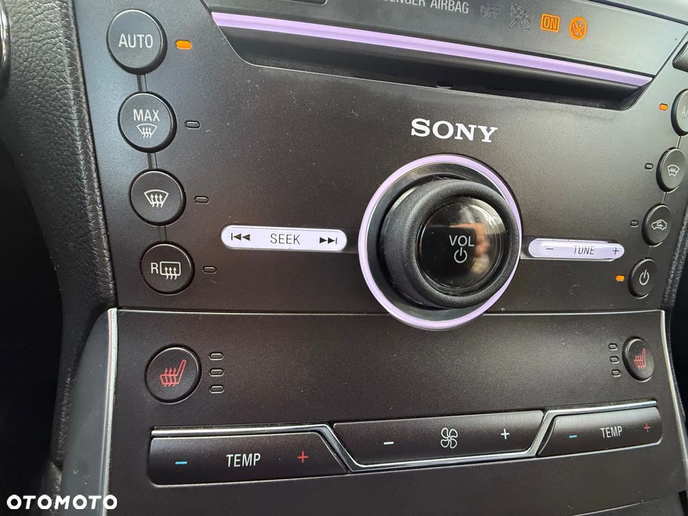 Ford S-Max 2.0 TDCi 4WD Titanium PowerShift - 36