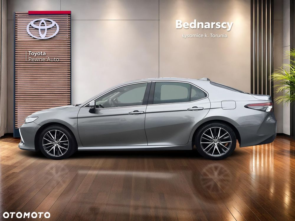 Toyota Camry 2.5 Hybrid Executive CVT - 2