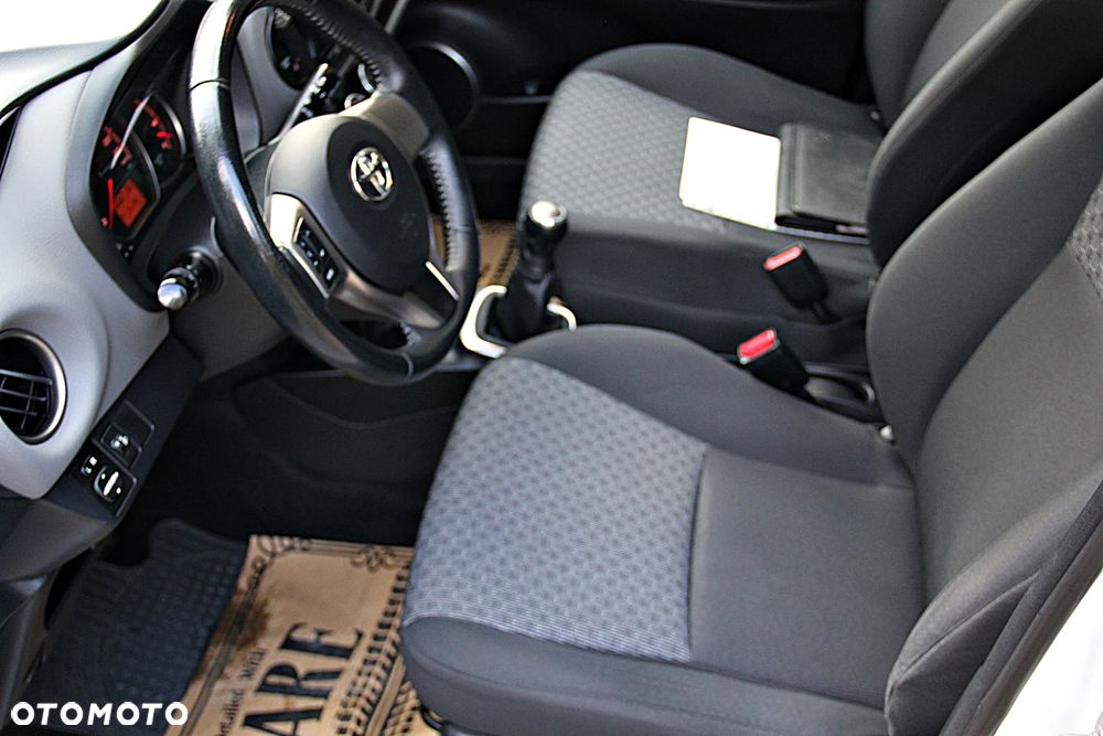 Toyota Yaris 1.0 Sol - 7