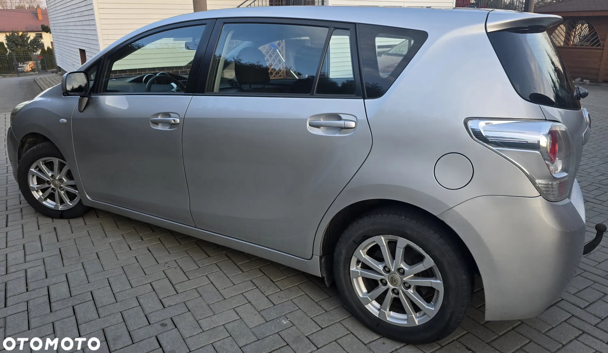 Toyota Verso 2.0 D-4D - 34
