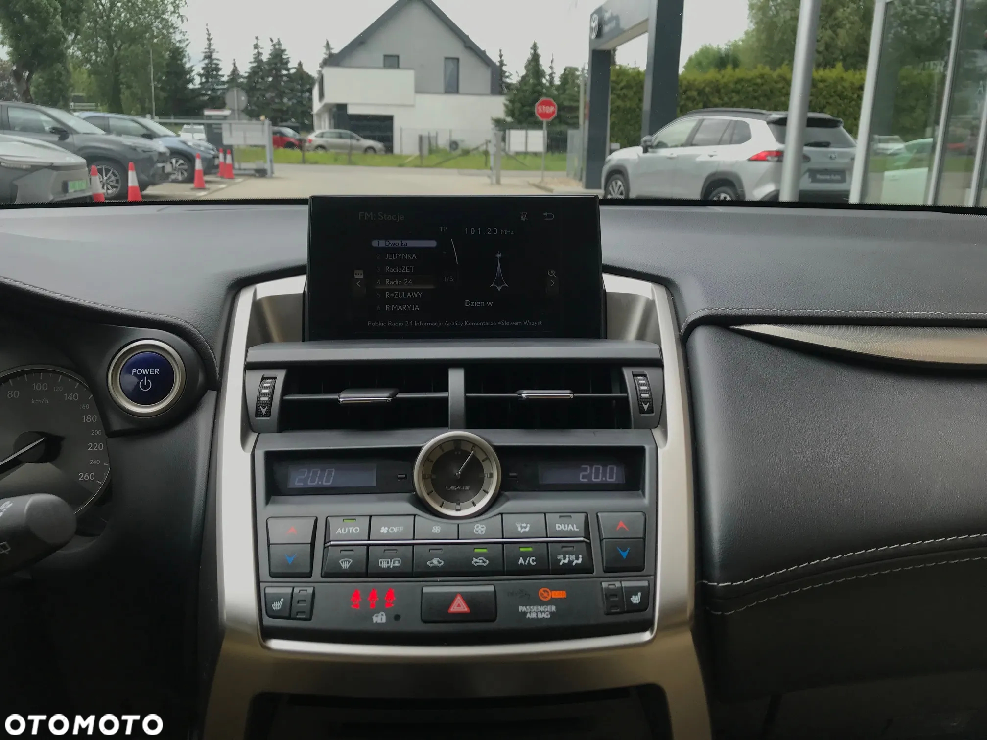Lexus NX 300h Elegance AWD - 30