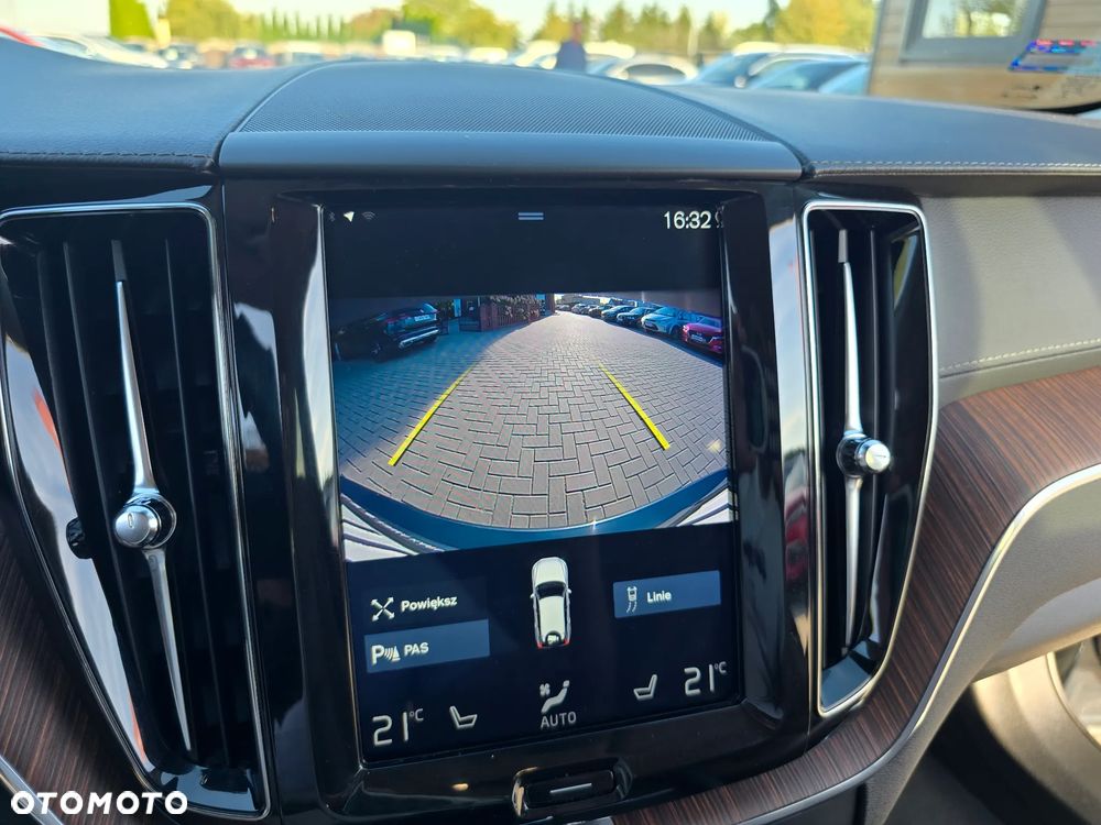 Volvo XC 60 - 31