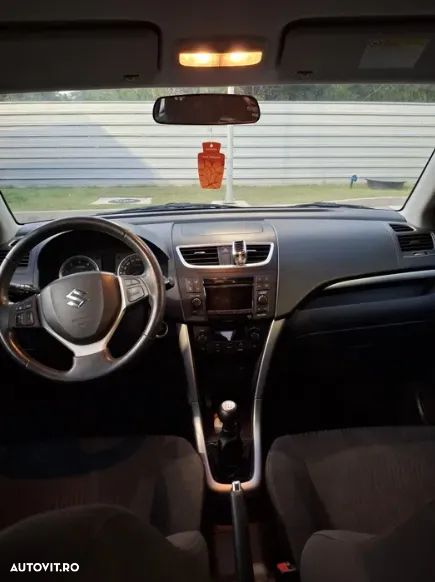 Suzuki Swift - 4