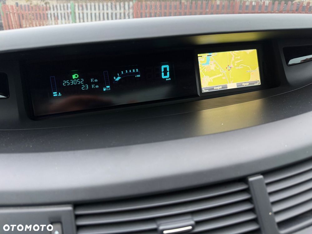 Renault Grand Espace Gr 2.0 dCi 25th - 15