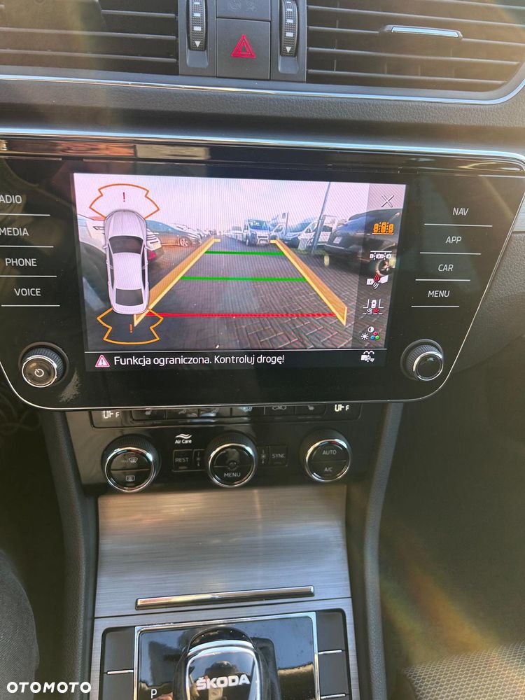 Skoda Superb 2.0 TSI Style DSG - 8