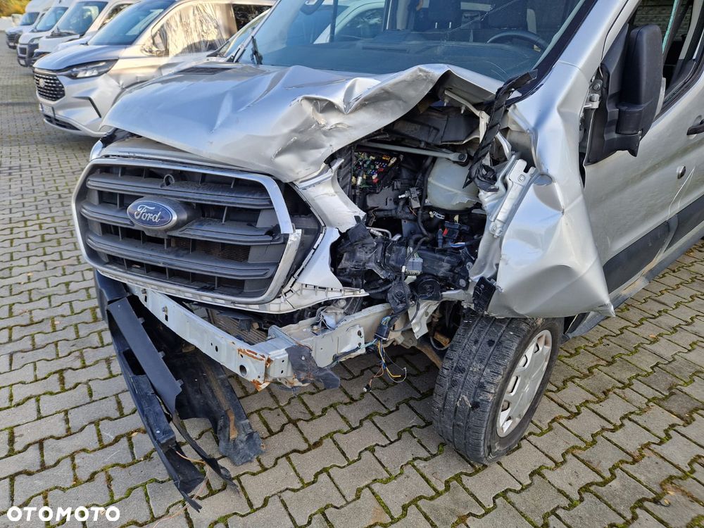 Ford Transit - 13