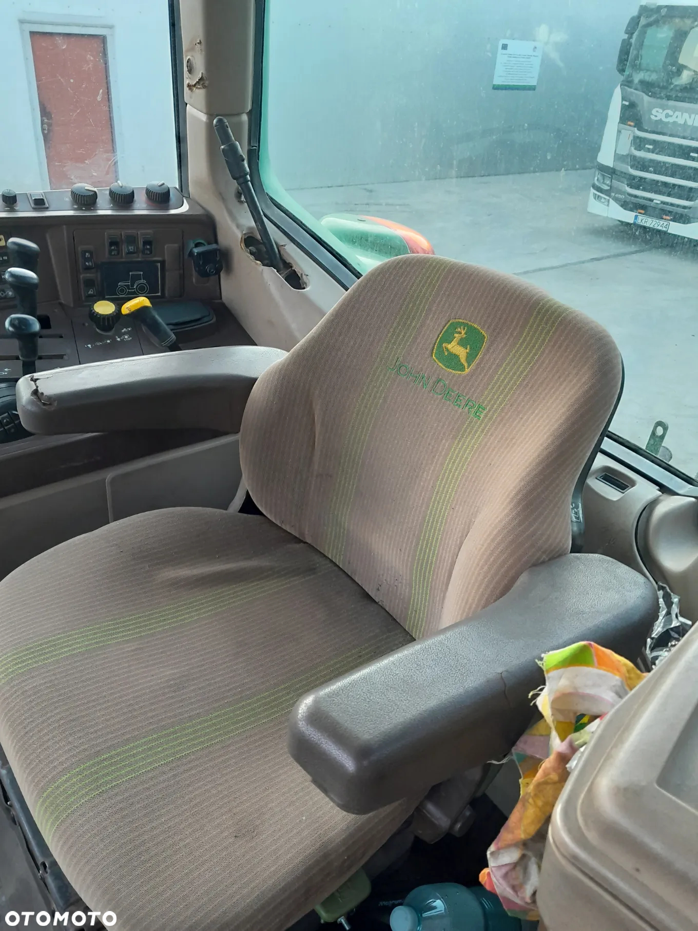 John Deere 6820 - 6