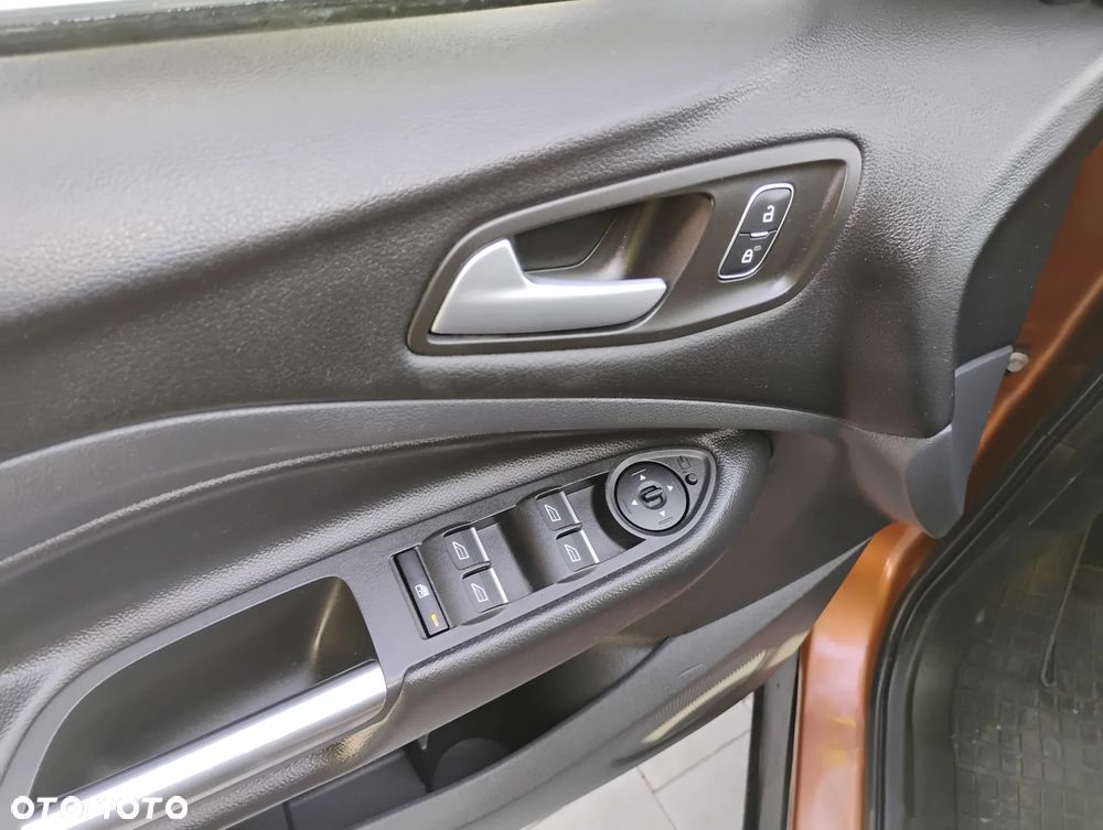Ford Kuga 1.5 EcoBoost FWD Titanium ASS MMT6 - 9