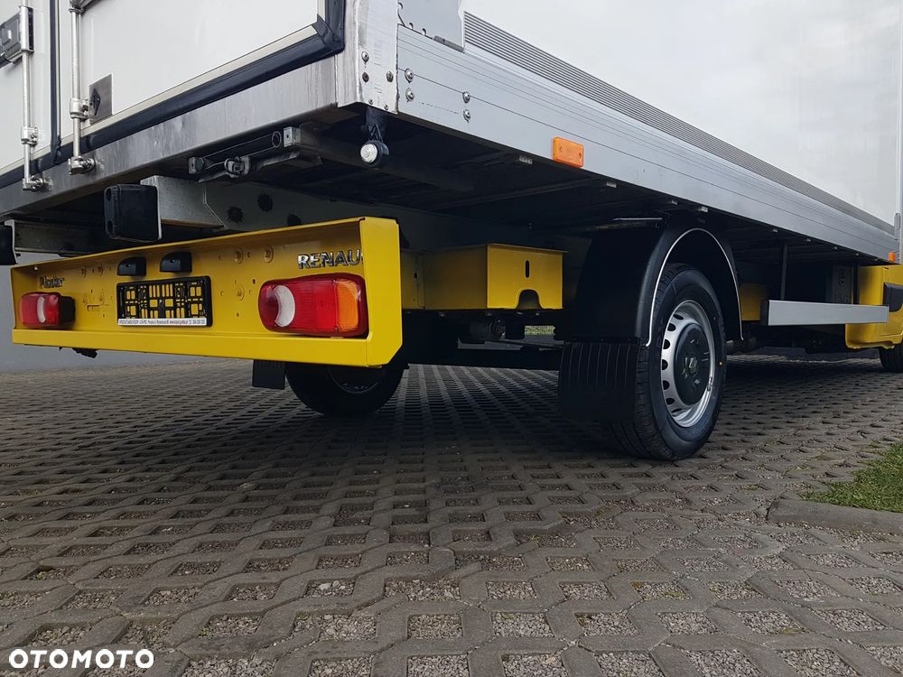 Renault MASTER KONTENER 8EP 4,21x2,23x2,22 KLIMA MANUAL  6-BIEGÓW KRAJOWY DMC 3500KG - 26