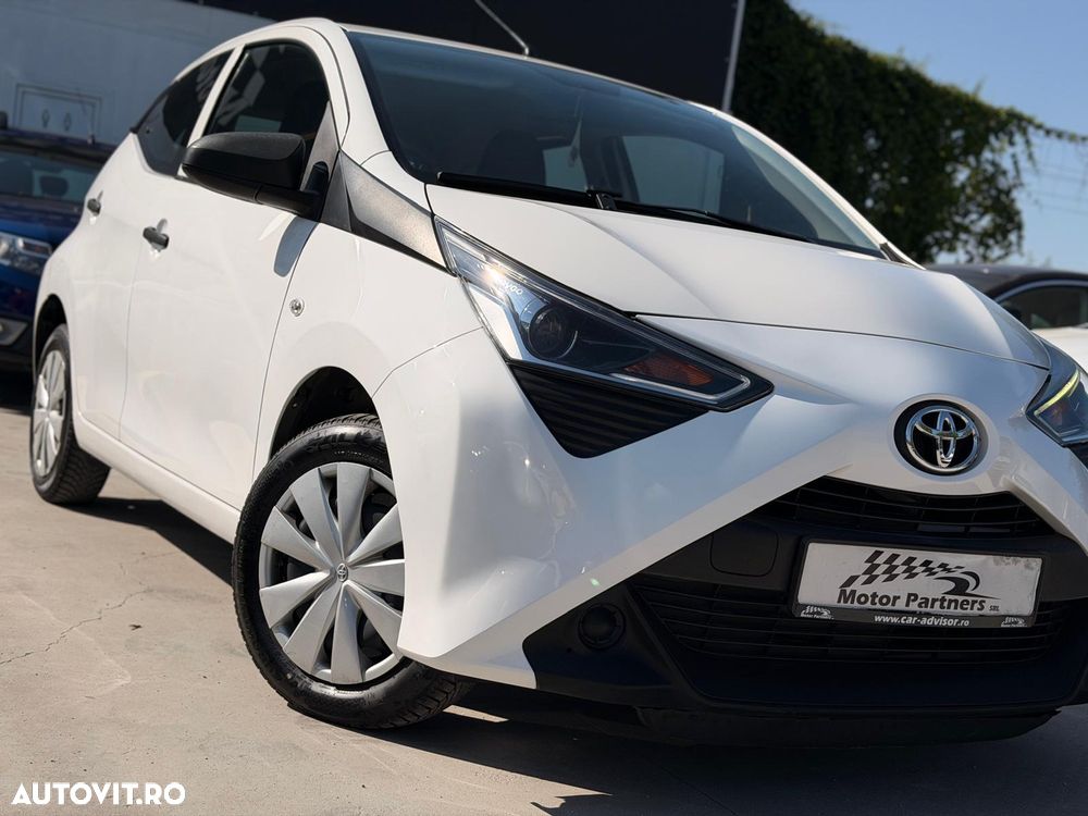 Toyota Aygo 1.0 VVY-I 5 usi X-connect - 10