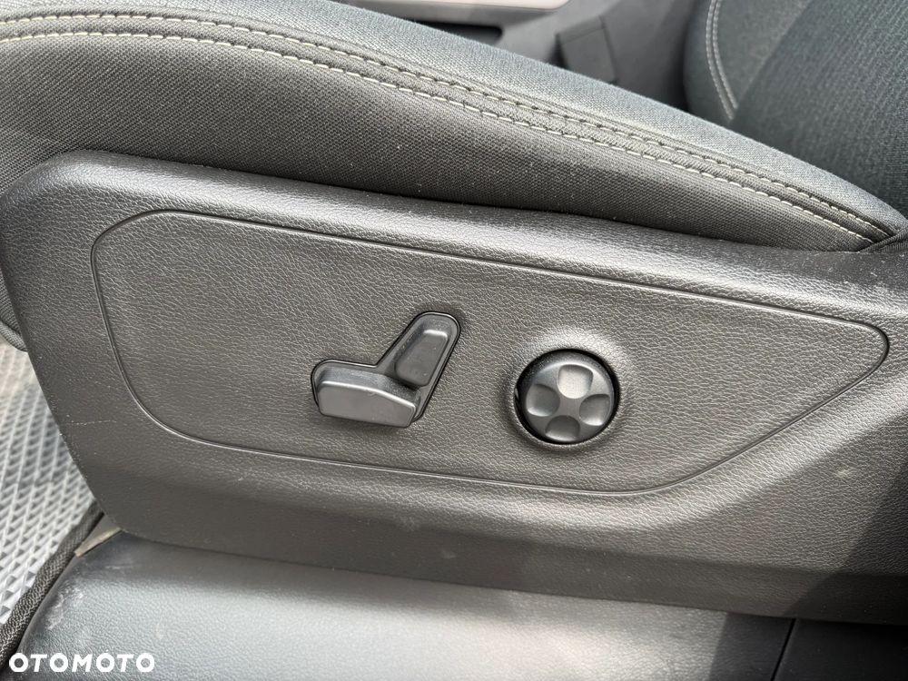 RAM 1500 5.7 Crew Cab Bighorn - 18