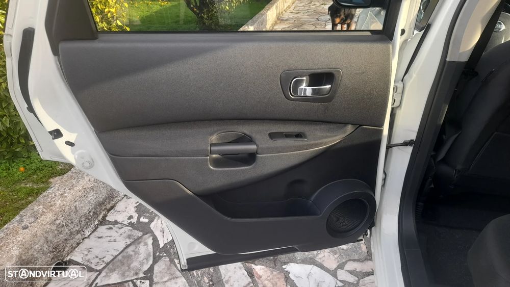 Nissan Qashqai +2 1.5 dCi Tekna Premium 18 - 35