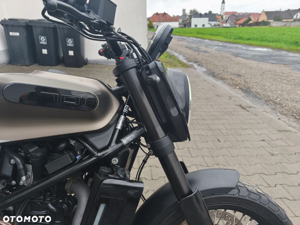 Husqvarna 701 - 17