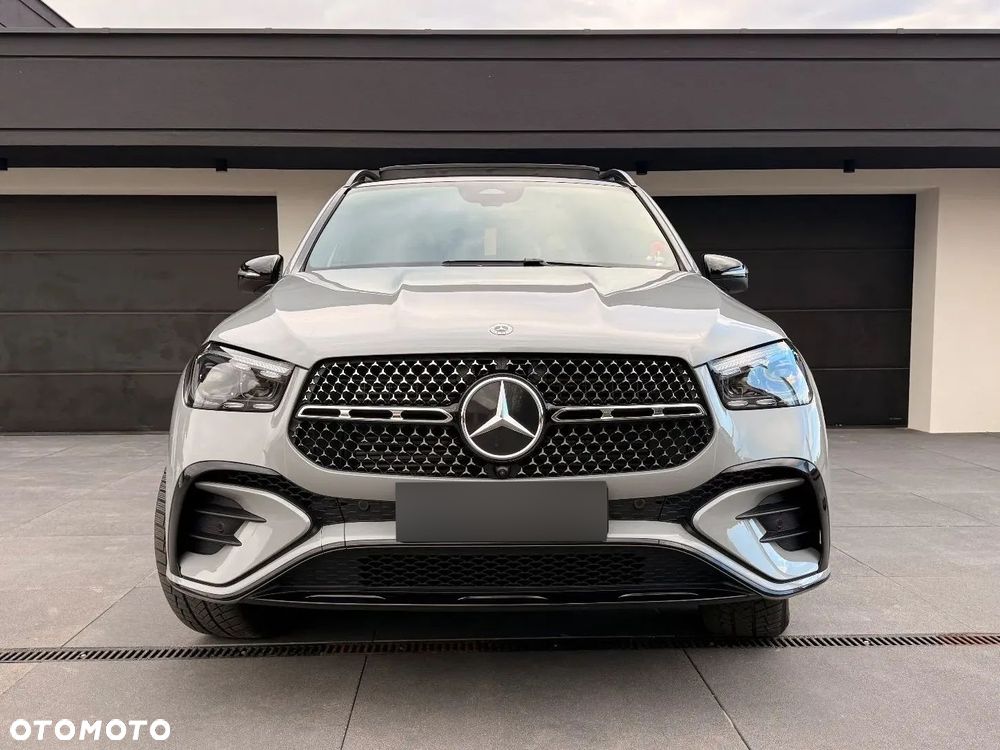 Mercedes-Benz GLE - 11