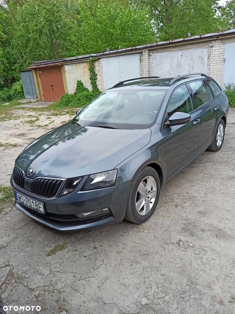 Skoda Octavia 2.0 TDI Ambition DSG - 1