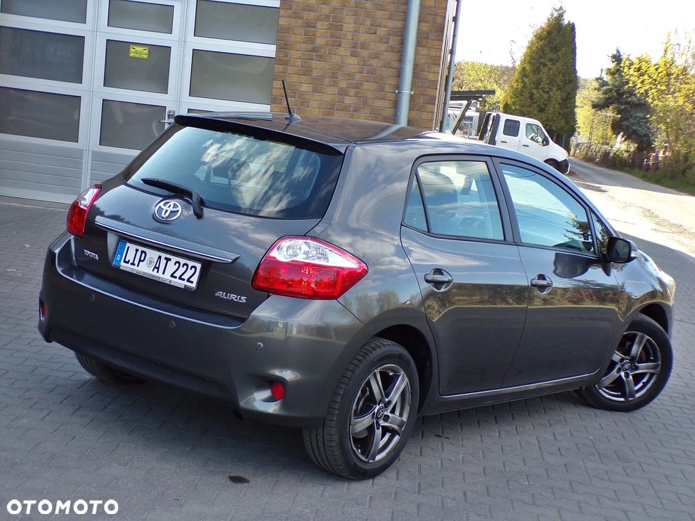 Toyota Auris 1.6 Life+ - 12