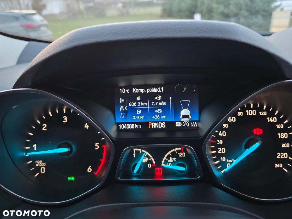 Ford Kuga 2.0 TDCi 4x4 Titanium - 24